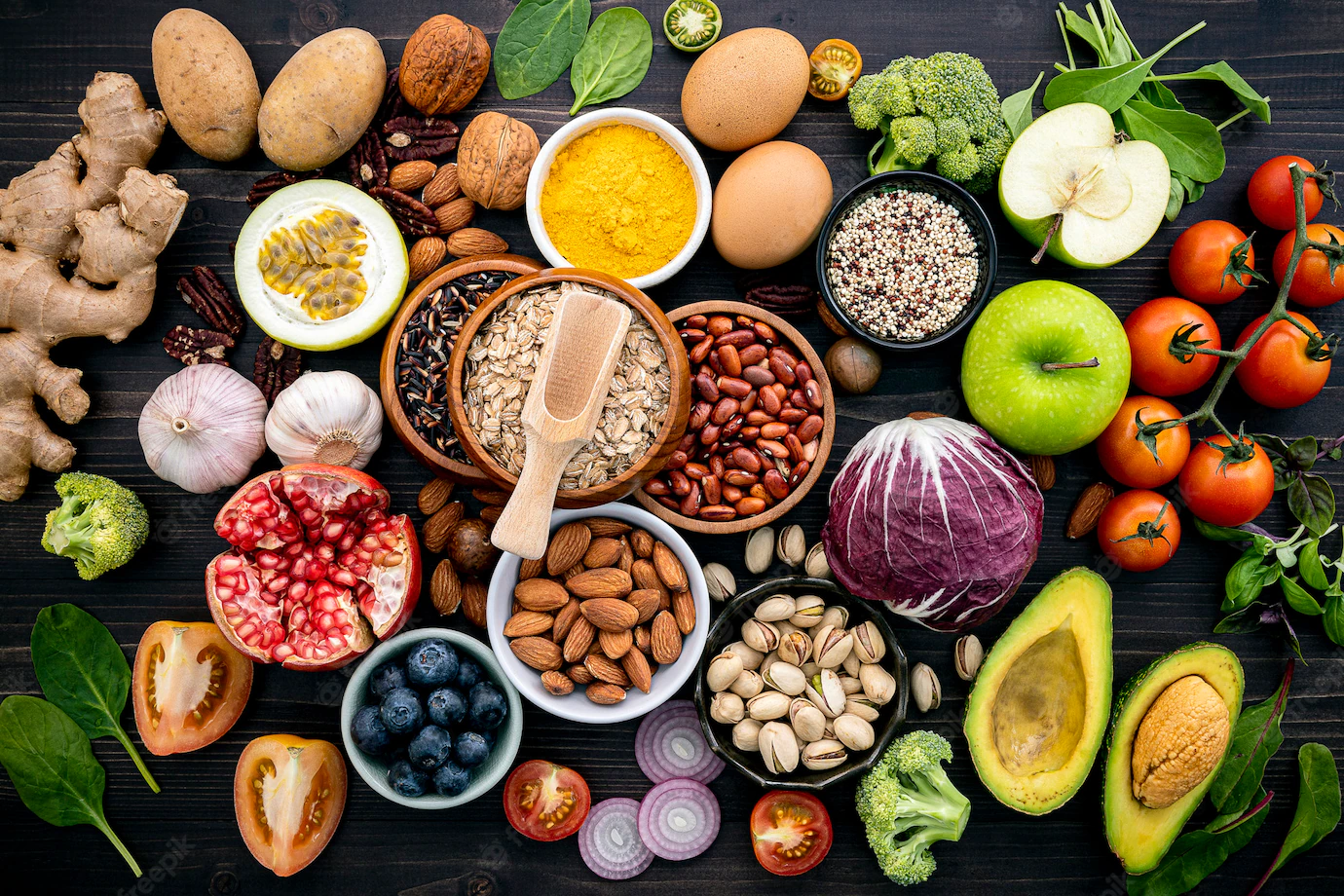 The healthy diet and the reality of superfoods